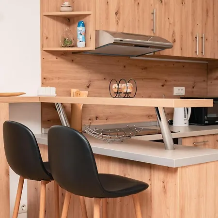 Apartment Hh *